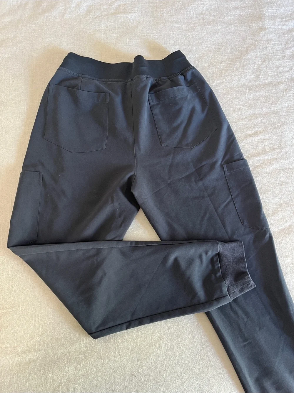 Mandala Scrubs Womens 9 Pocket Joggers in Pewter